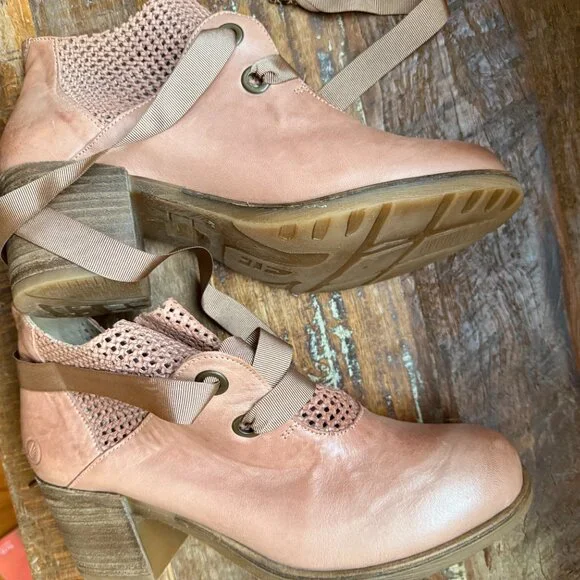 Sundance Casta Suede Rosa Boots Lace Up Block Heel Bootie - Sundance - Picture 2 of 6